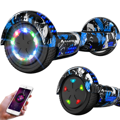 Hoverboard 6,5 pulgadas Graffiti Azul – vista en tres cuartos con ruedas LED, detalle de la rueda y móvil con app de música